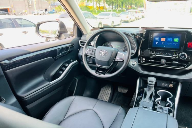 Used Toyota Highlander 2023 2.5L Smart Electric Hybrid Dual-Drive Elite Version 7 Seats Steering Wheel