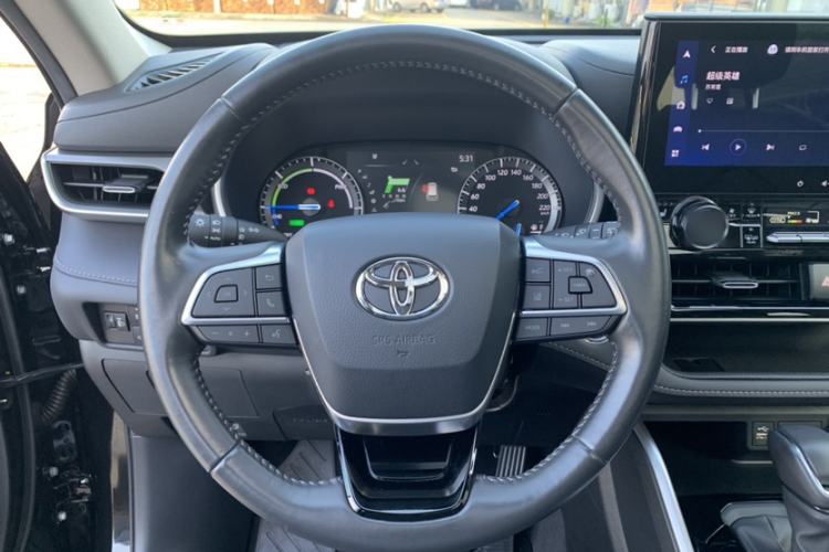 Used Toyota Highlander 2023 2.5L Smart Electric Hybrid Dual-Engine Four-Wheel Drive Prestige Version – 7 Seats Steering Wheel