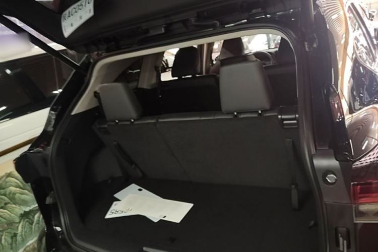 Used Toyota Highlander 2023 2.5L Smart Electric Hybrid Dual-Engine 4x4 Knight Edition 7 Seats Trunk