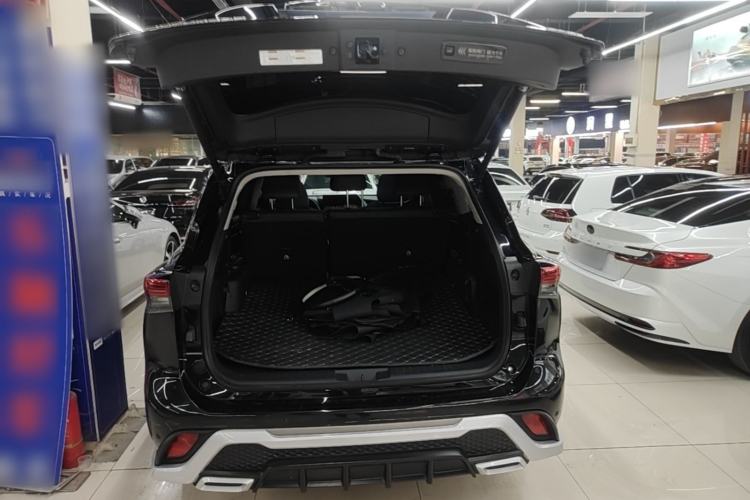 Used Toyota Highlander 2023 2.5L Smart Electric Hybrid Dual-Engine Four-Wheel Drive Prestige Version – 7 Seats Trunk