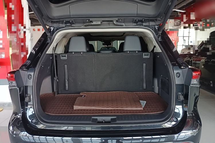 Used Toyota Highlander 2023 2.5L Smart Electric Hybrid Dual-Engine Four-Wheel Drive Prestige Version – 7 Seats Trunk