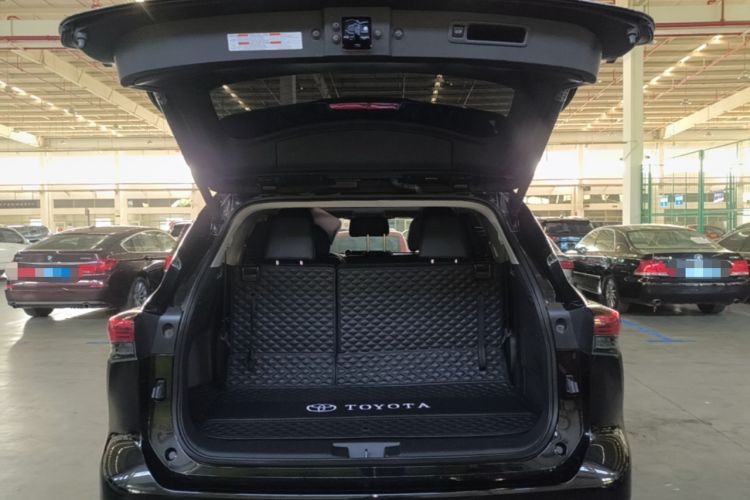Used Toyota Highlander 2023 2.5L Smart Electric Hybrid Dual-Engine Four-Wheel Drive Prestige Version – 7 Seats Trunk