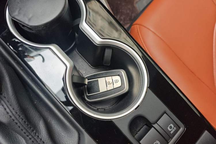 Used Toyota Highlander 2023 2.5L Smart Electric Hybrid Dual-Engine Two-Wheel Drive Elite Version 7-Seater PLUS Edition Vehicle Key