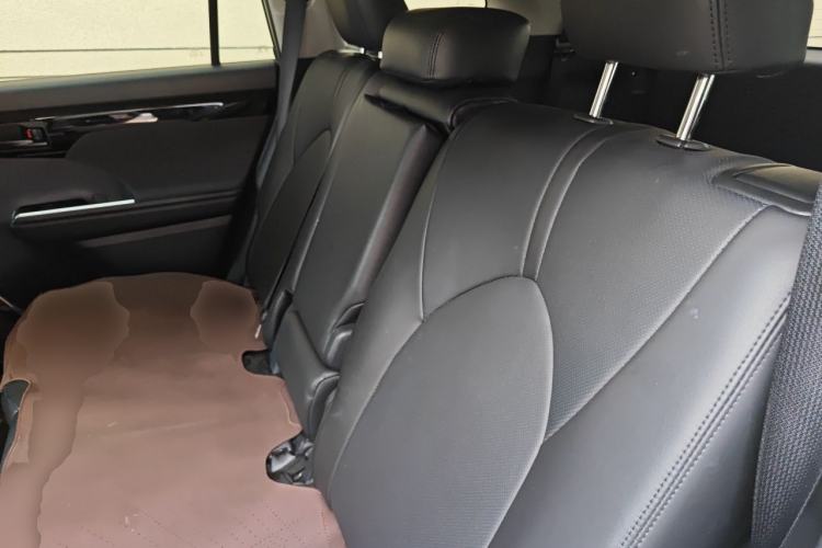 Used Toyota Highlander 2023 2.5L Smart Electric Hybrid Dual-Engine 4x4 Elite Edition 7 Seats Left Rear Seat