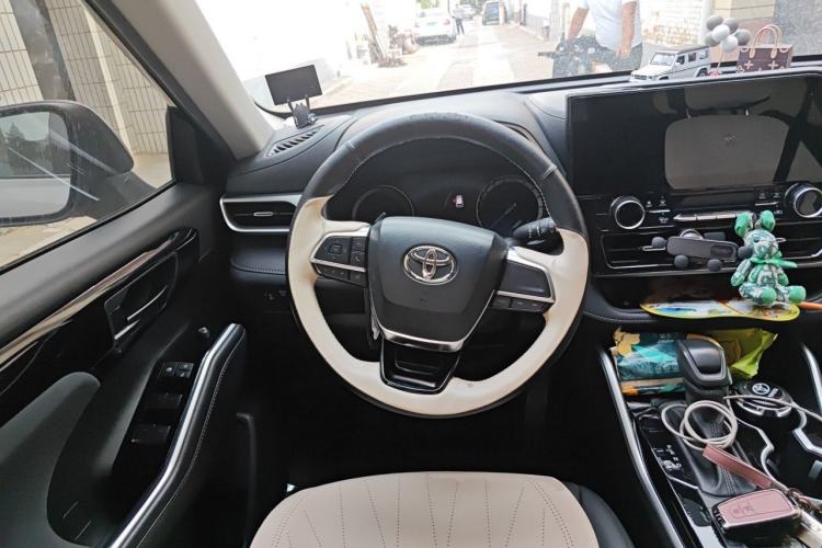 Used Toyota Highlander 2023 2.5L Smart Electric Hybrid Dual-Engine 4x4 Elite Edition 7 Seats Steering Wheel