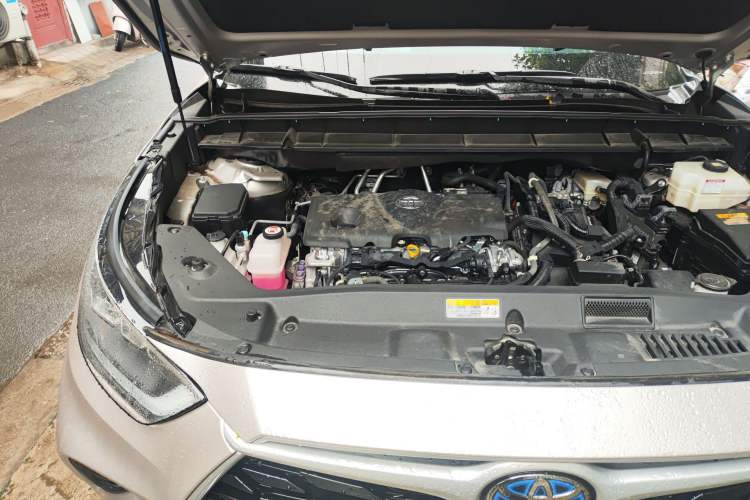 Used Toyota Highlander 2023 2.5L Smart Electric Hybrid Dual-Drive Prestige Version 7 Seats Engine Bay Right