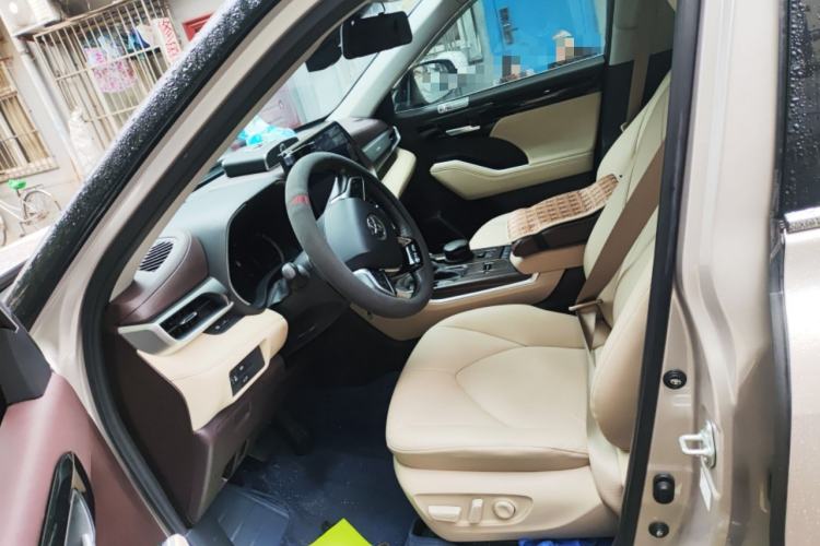 Used Toyota Highlander 2023 2.5L Smart Electric Hybrid Dual-Drive Prestige Version 7 Seats Left Front Seat