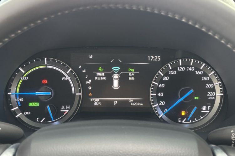 Used Toyota Highlander 2023 2.5L Smart Electric Hybrid Dual-Drive Prestige Version 7 Seats Odometer Close Up
