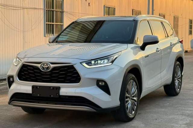 Used Toyota Highlander 2023 2.5L Smart Electric Hybrid Dual-Engine Four-Wheel Drive Prestige Version – 7 Seats