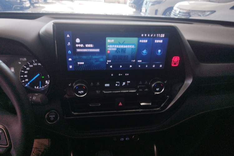 Used Toyota Highlander 2023 2.5L Smart Electric Hybrid Dual-Engine 4x4 Knight Edition 7 Seats Audio And AC Panel