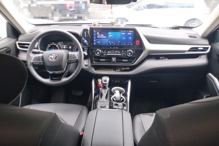 Used Toyota Highlander 2023 2.5L Smart Electric Hybrid Dual-Engine Four-Wheel Drive Prestige Version – 7 Seats Center Console