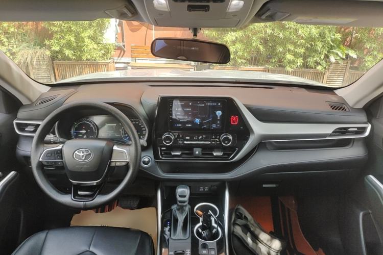 Used Toyota Highlander 2023 2.5L Smart Electric Hybrid Dual-Engine 4x4 Elite Edition 7 Seats Center Console