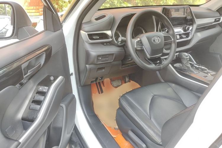 Used Toyota Highlander 2023 2.5L Smart Electric Hybrid Dual-Engine 4x4 Elite Edition 7 Seats Driver Seat