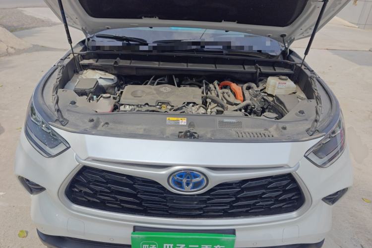 Used Toyota Highlander 2023 2.5L Smart Electric Hybrid Dual-Engine Four-Wheel Drive Prestige Version – 7 Seats Engine Bay