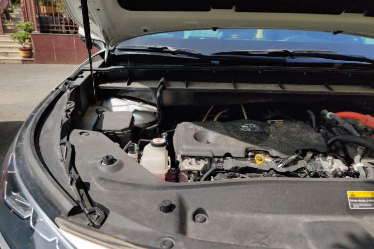Used Toyota Highlander 2023 2.5L Smart Electric Hybrid Dual-Motor All-Wheel-Drive Supreme Edition – 7 Seats Engine Bay Right