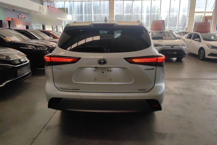 Used Toyota Highlander 2023 2.5L Smart Electric Hybrid Dual-Engine Four-Wheel Drive Prestige Version – 7 Seats Exterior 4