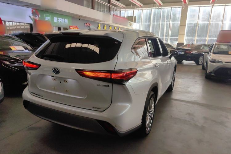 Used Toyota Highlander 2023 2.5L Smart Electric Hybrid Dual-Engine Four-Wheel Drive Prestige Version – 7 Seats Exterior 5