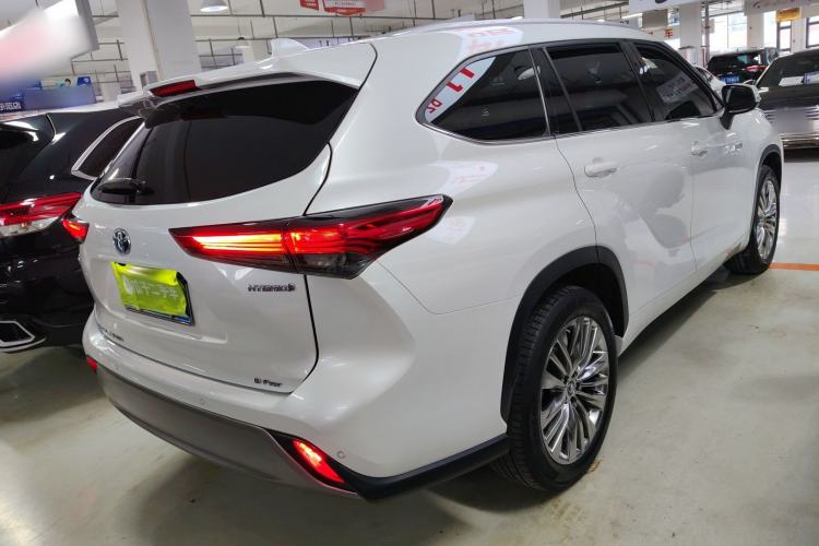 Used Toyota Highlander 2023 2.5L Smart Electric Hybrid Dual-Engine Four-Wheel Drive Prestige Version – 7 Seats Exterior 5