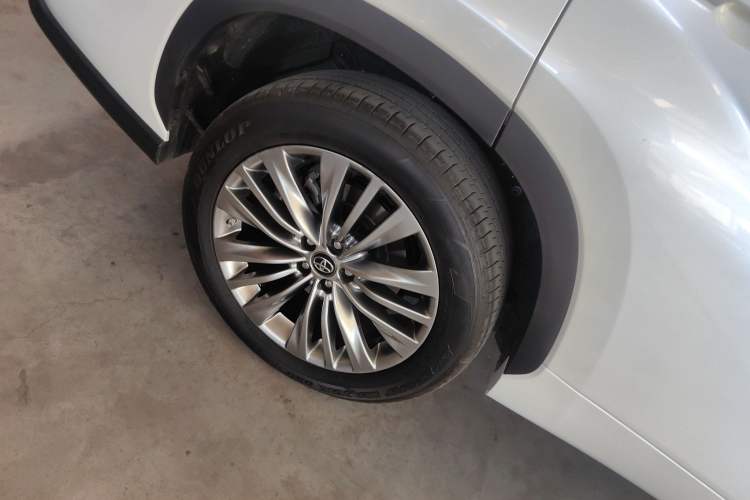 Used Toyota Highlander 2023 2.5L Smart Electric Hybrid Dual-Engine Four-Wheel Drive Prestige Version – 7 Seats Exterior 8
