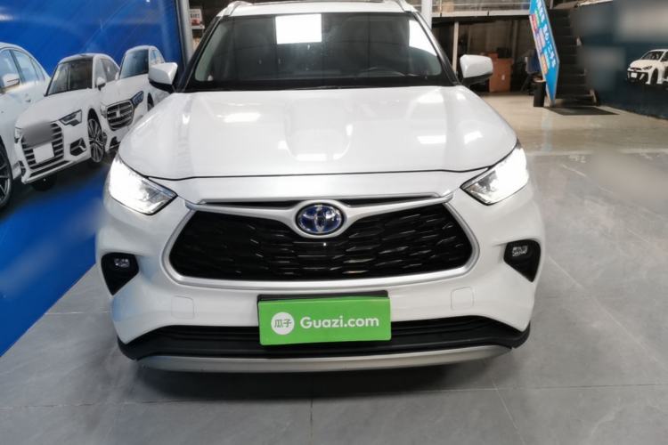 Used Toyota Highlander 2023 2.5L Smart Electric Hybrid Dual-Motor All-Wheel-Drive Luxury 7-Seater Front