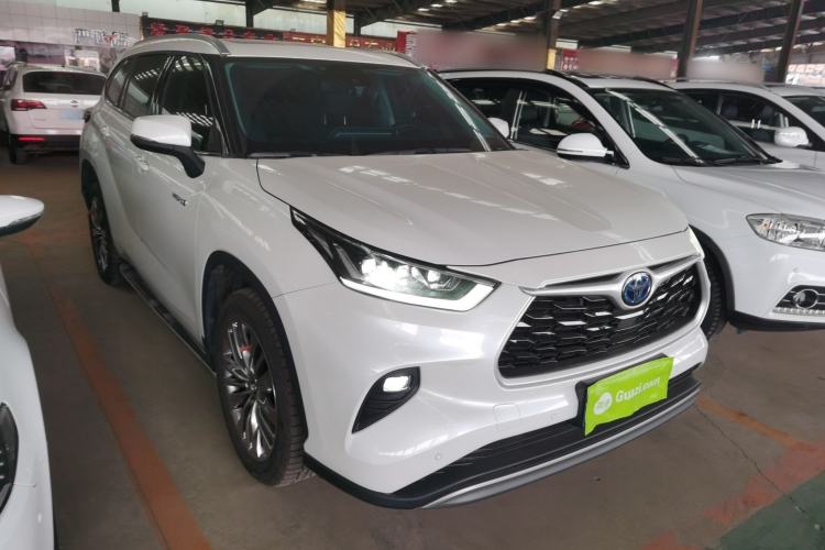 Used Toyota Highlander 2023 2.5L Smart Electric Hybrid Dual-Engine Four-Wheel Drive Prestige Version – 7 Seats Front Right 45 Deg