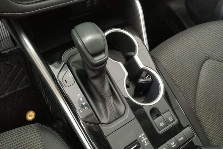 Used Toyota Highlander 2023 2.5L Smart Electric Hybrid Dual-Engine 4x4 Elite Edition 7 Seats Gear Lever