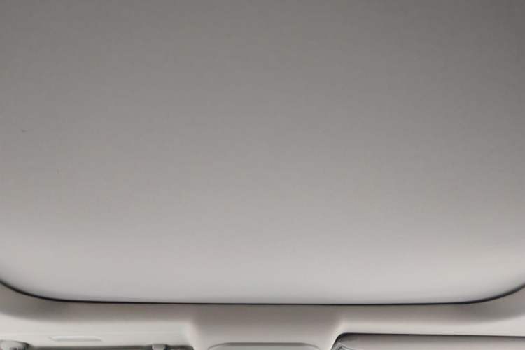 Used Toyota Highlander 2023 2.5L Smart Electric Hybrid Dual-Motor All-Wheel-Drive Luxury 7-Seater Headliner