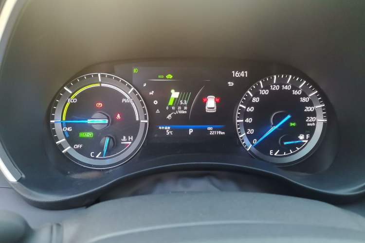 Used Toyota Highlander 2023 2.5L Smart Electric Hybrid Dual-Drive Elite Version 7 Seats Instrument Cluster