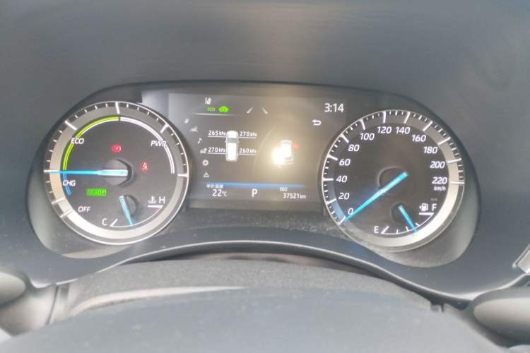 Used Toyota Highlander 2023 2.5L Smart Electric Hybrid Dual-Engine Four-Wheel Drive Prestige Version – 7 Seats Instrument Cluster