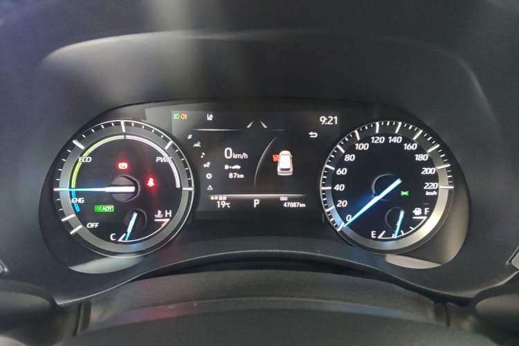 Used Toyota Highlander 2023 2.5L Smart Electric Hybrid Dual-Engine Four-Wheel Drive Prestige Version – 7 Seats Instrument Cluster