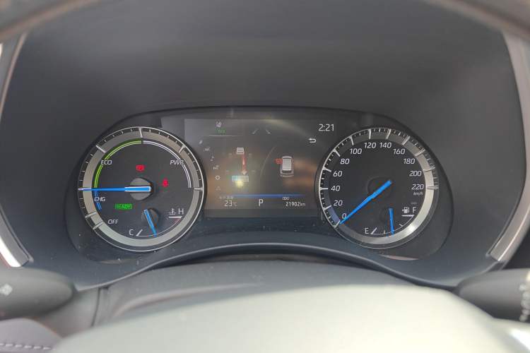 Used Toyota Highlander 2023 2.5L Smart Electric Hybrid Dual-Engine Four-Wheel Drive Prestige Version – 7 Seats Instrument Cluster