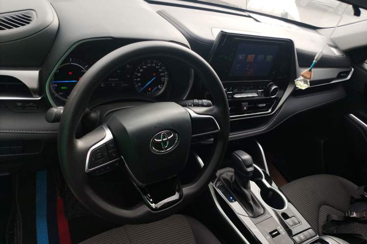 Used Toyota Highlander 2023 2.5L Smart Electric Hybrid Dual-Engine Two-Wheel Drive Elite Version 5 Seats Interior 2
