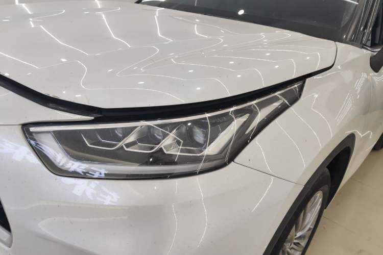 Used Toyota Highlander 2023 2.5L Smart Electric Hybrid Dual-Engine Four-Wheel Drive Prestige Version – 7 Seats Left Front Headlight