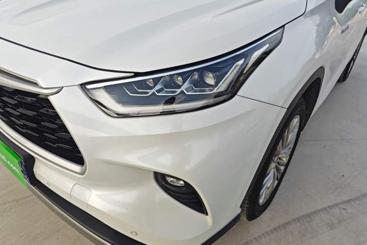 Used Toyota Highlander 2023 2.5L Smart Electric Hybrid Dual-Engine Four-Wheel Drive Prestige Version – 7 Seats Left Front Headlight