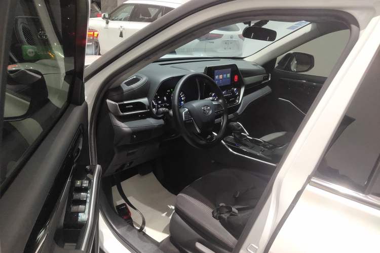 Used Toyota Highlander 2023 2.5L Smart Electric Hybrid Dual-Engine Two-Wheel Drive Elite Version 5 Seats Left Front Seat