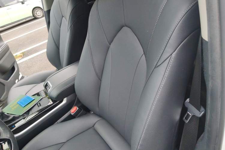 Used Toyota Highlander 2023 2.5L Smart Electric Hybrid Dual-Motor All-Wheel-Drive Luxury 7-Seater Left Front Seat