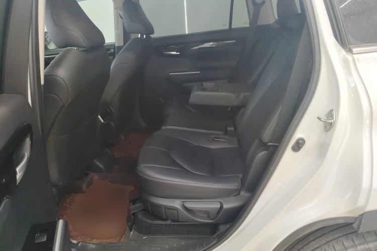 Used Toyota Highlander 2023 2.5L Smart Electric Hybrid Dual-Engine Four-Wheel Drive Prestige Version – 7 Seats Left Rear Seat