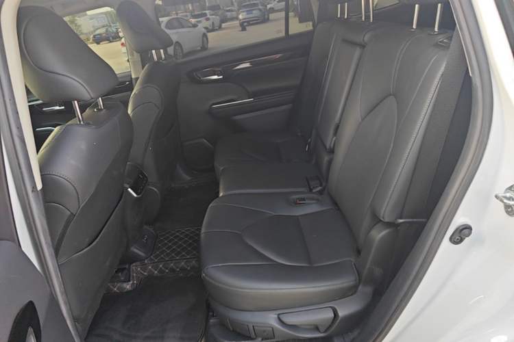 Used Toyota Highlander 2023 2.5L Smart Electric Hybrid Dual-Engine Four-Wheel Drive Prestige Version – 7 Seats Left Rear Seat