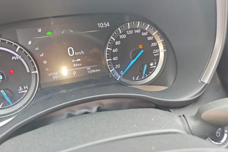 Used Toyota Highlander 2023 2.5L Smart Electric Hybrid Dual-Motor All-Wheel-Drive Luxury 7-Seater Odometer Close Up