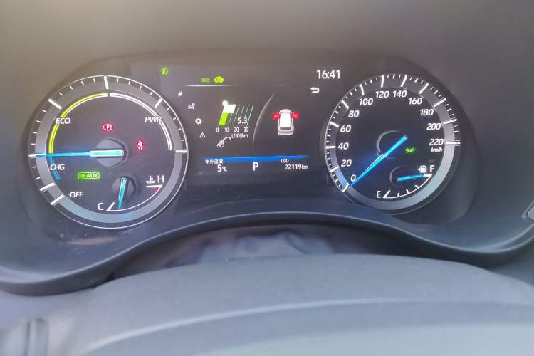 Used Toyota Highlander 2023 2.5L Smart Electric Hybrid Dual-Drive Elite Version 7 Seats Odometer Close Up