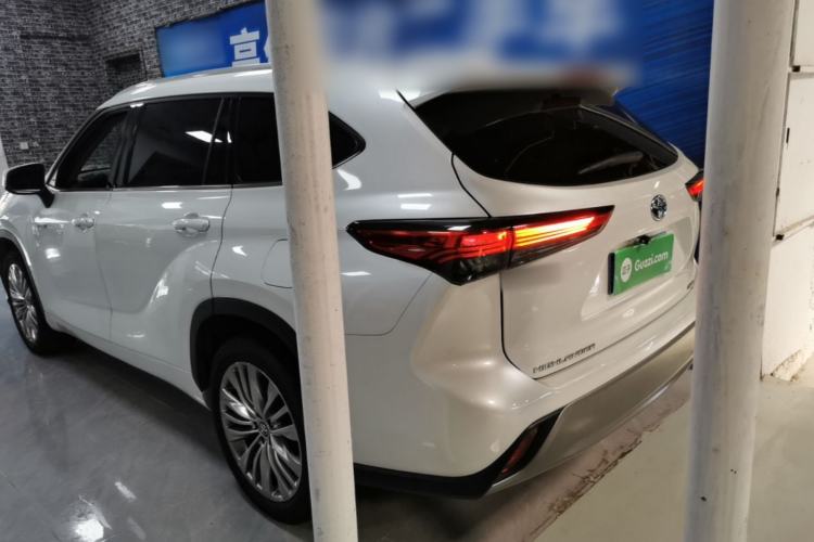 Used Toyota Highlander 2023 2.5L Smart Electric Hybrid Dual-Motor All-Wheel-Drive Luxury 7-Seater Rear Left 45 Deg