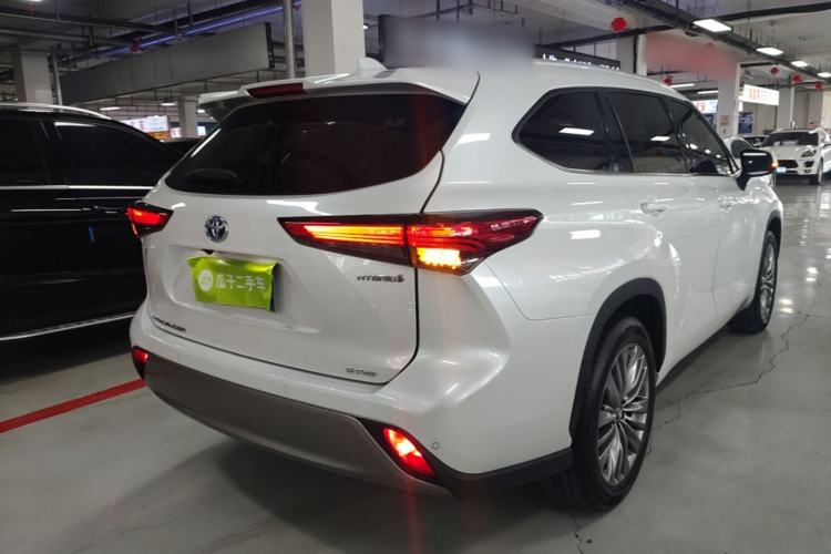 Used Toyota Highlander 2023 2.5L Smart Electric Hybrid Dual-Engine Four-Wheel Drive Prestige Version – 7 Seats Rear Right 45 Deg