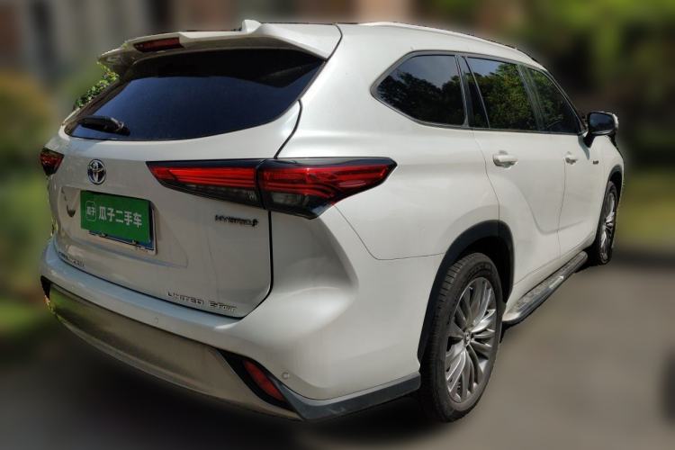 Used Toyota Highlander 2023 2.5L Smart Electric Hybrid Dual-Motor All-Wheel-Drive Supreme Edition – 7 Seats Rear Right 45 Deg
