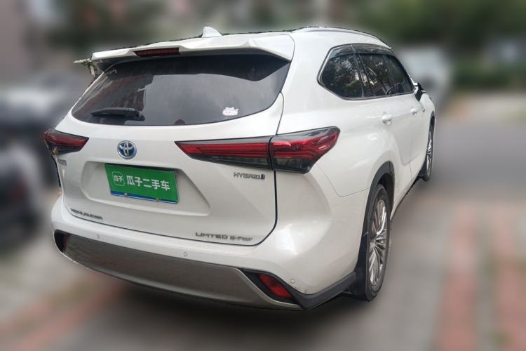 Used Toyota Highlander 2023 2.5L Smart Electric Hybrid Dual-Motor All-Wheel-Drive Supreme Edition – 7 Seats Rear Right 45 Deg