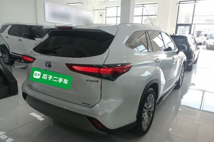 Used Toyota Highlander 2023 2.5L Smart Electric Hybrid Dual-Motor All-Wheel-Drive Luxury 7-Seater Rear Right 45 Deg
