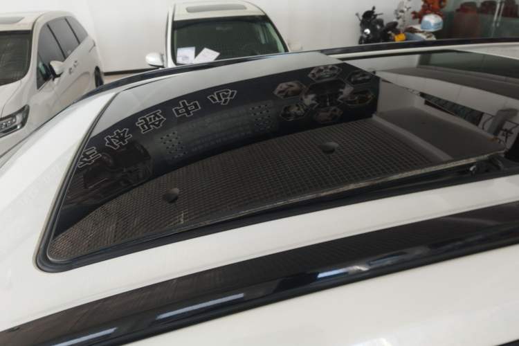 Used Toyota Highlander 2023 2.5L Smart Electric Hybrid Dual-Engine 4x4 Knight Edition 7 Seats Roof