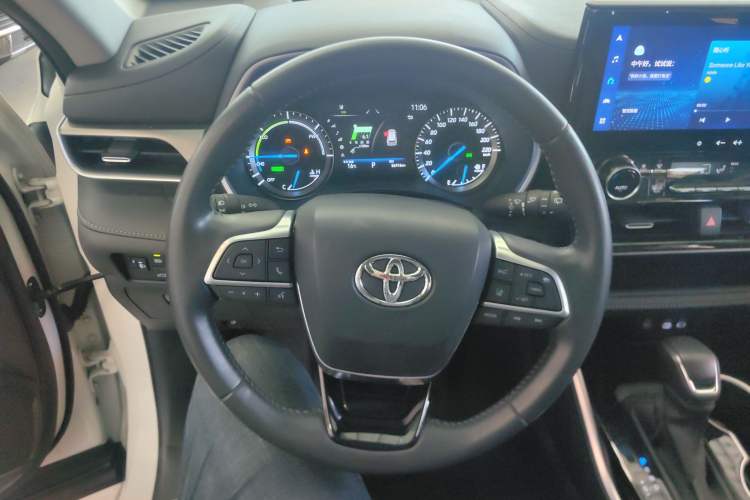 Used Toyota Highlander 2023 2.5L Smart Electric Hybrid Dual-Engine Four-Wheel Drive Prestige Version – 7 Seats Steering Wheel