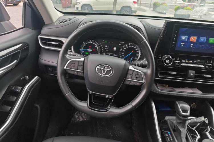 Used Toyota Highlander 2023 2.5L Smart Electric Hybrid Dual-Motor All-Wheel-Drive Luxury 7-Seater Steering Wheel