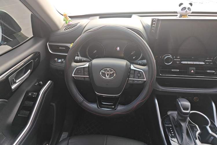 Used Toyota Highlander 2023 2.5L Smart Electric Hybrid Dual-Engine Four-Wheel Drive Prestige Version – 7 Seats Steering Wheel