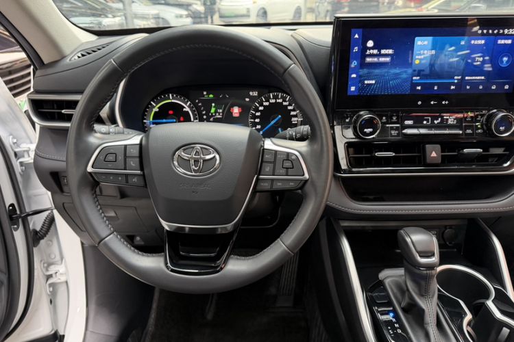 Used Toyota Highlander 2023 2.5L Smart Electric Hybrid Dual-Engine Four-Wheel Drive Prestige Version – 7 Seats Steering Wheel